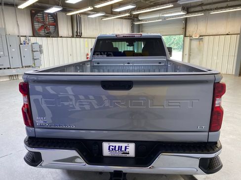 Used 2025 Chevrolet Silverado 2500 LT w/ Convenience Package AWD/4WD image 7