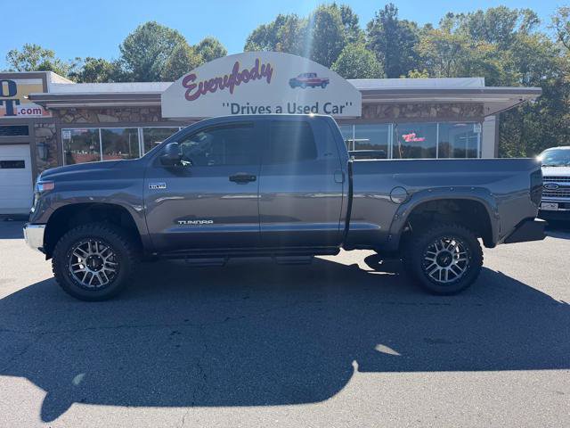 Used 2020 Toyota Tundra SR5 w/ SR5 Upgrade Package AWD/4WD image 2
