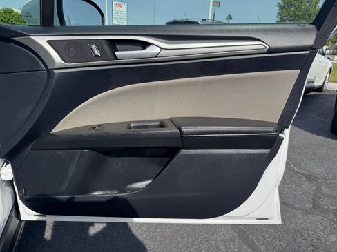 Used 2020 Ford Fusion S FWD image 19