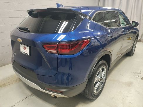 Used 2023 Chevrolet Blazer LT image 2