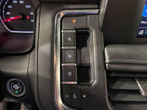 Used 2024 Chevrolet Tahoe LS AWD/4WD image 35