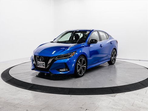 Used 2020 Nissan Sentra SR w/ Premium Package image 3