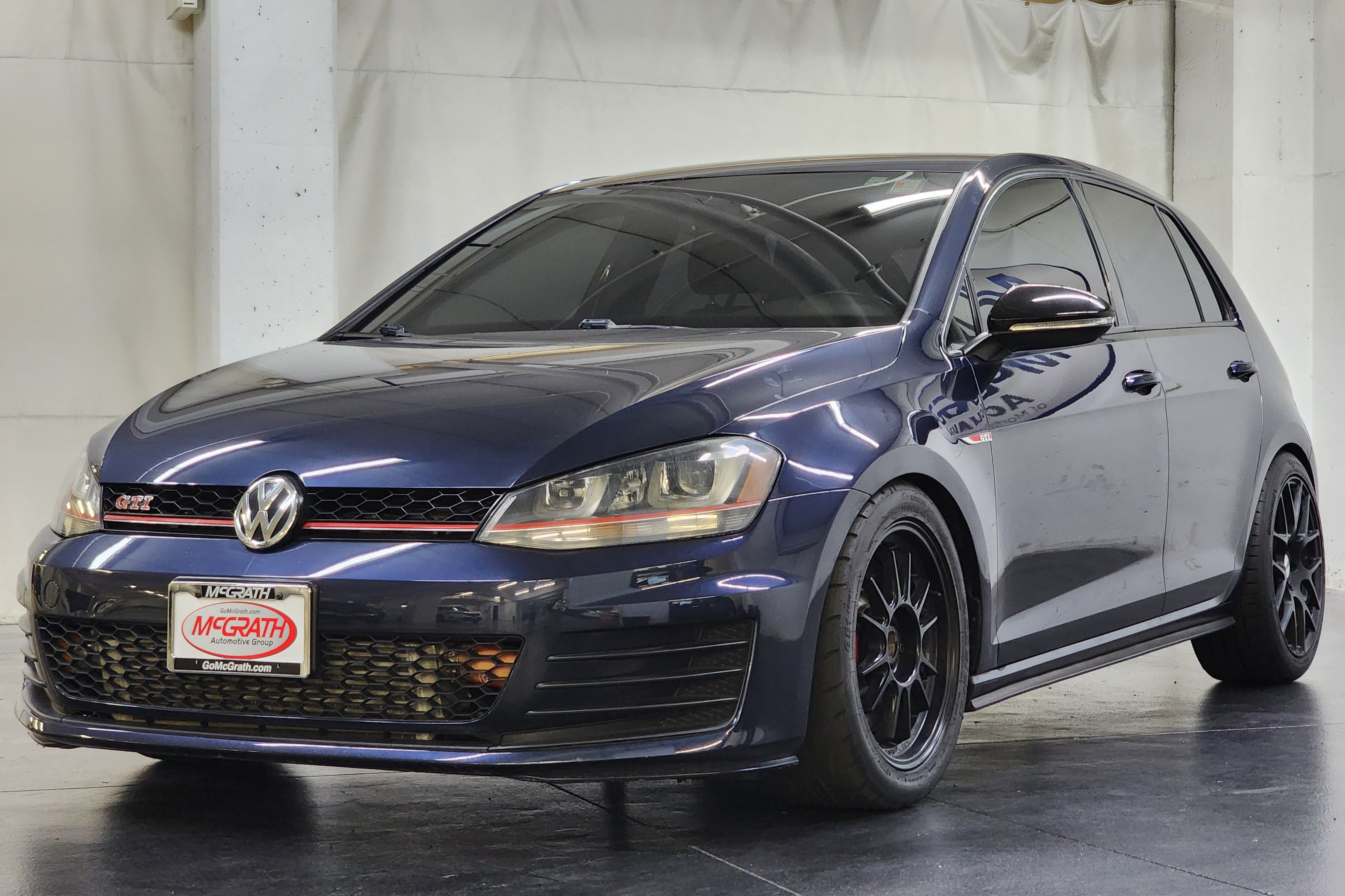 Used 2017 Volkswagen GTI S FWD image 12