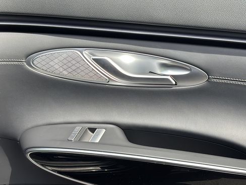 Certified 2026 Genesis GV70 2.5T AWD/4WD image 34