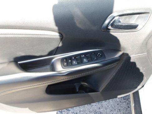 Used 2020 Dodge Journey Crossroad FWD image 8