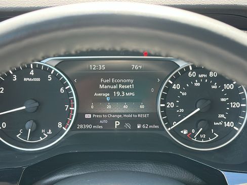 Certified 2024 Nissan Pathfinder SL w/ SL Premium Package image 19