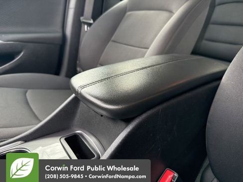 Used 2023 Chevrolet Malibu LT image 21