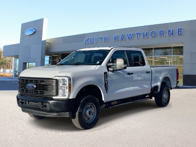 Certified 2024 Ford F350 XL w/ 360-Degree Camera Package AWD/4WD image 3