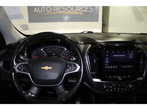 Used 2021 Chevrolet Traverse LT image 35