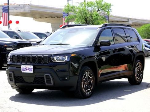 New 2026 Jeep Cherokee Laredo image 7