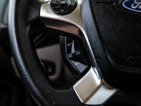 Used 2023 Ford Transit Connect XL image 18