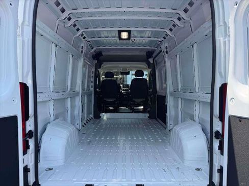Used 2026 RAM ProMaster 2500 w/ Convenience Group FWD image 14