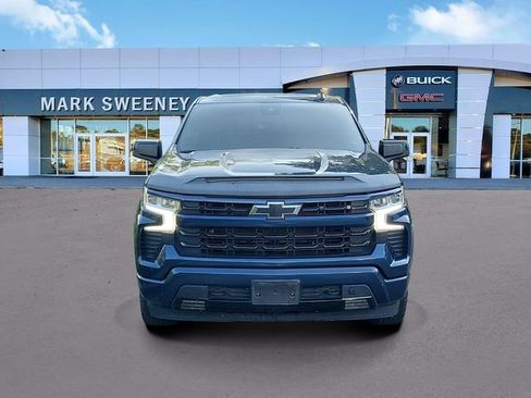 Used 2023 Chevrolet Silverado 1500 RST AWD/4WD image 2