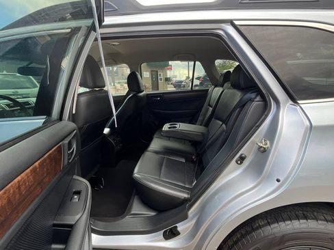 Used 2016 Subaru Outback 3.6R Limited w/ Popular Package #4 AWD/4WD image 19