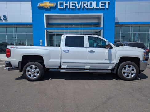 Certified 2018 Chevrolet Silverado 2500 LTZ w/ Duramax Plus Package AWD/4WD image 34