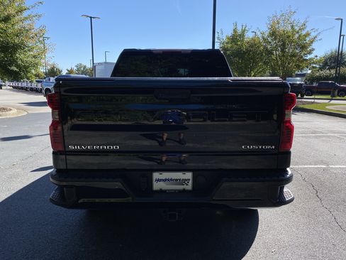Used 2022 Chevrolet Silverado 1500 Custom AWD/4WD image 8