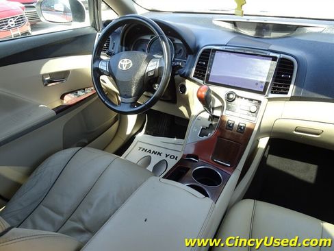 Used 2009 Toyota Venza AWD image 15