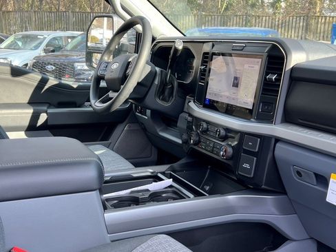 New 2026 Ford F250 XLT w/ XLT Premium Package image 9