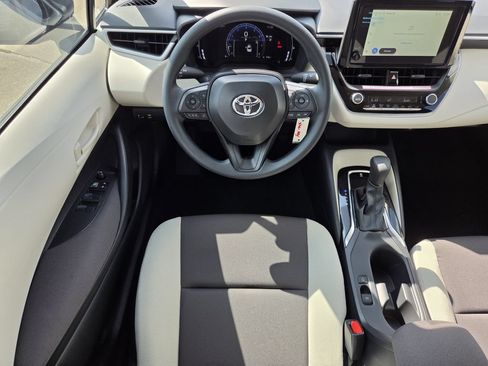 Used 2026 Toyota Corolla LE FWD image 14