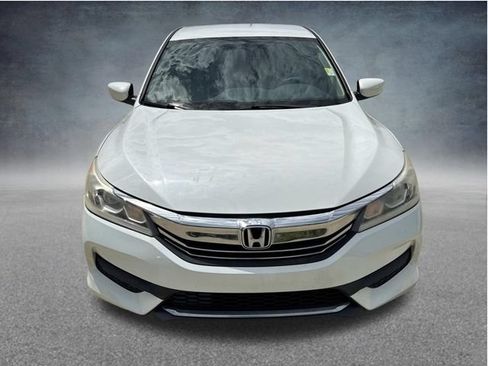 Used 2017 Honda Accord LX image 2