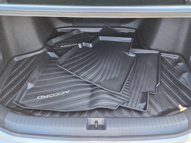 Used 2023 Honda Accord Sport image 9