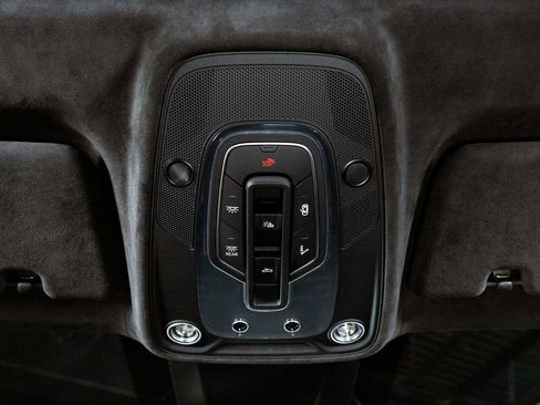 Used 2024 Lamborghini Urus S AWD/4WD image 40