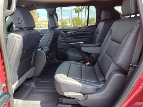 New 2026 Chevrolet Traverse LT FWD image 6