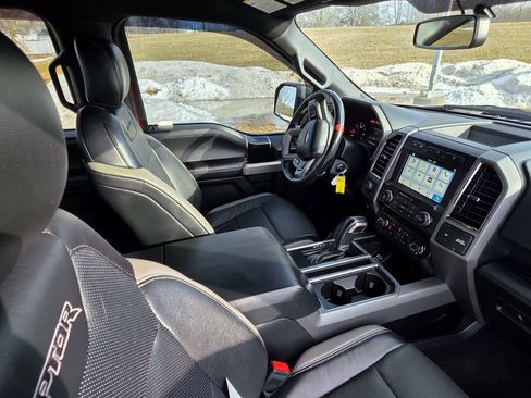 Used 2018 Ford F150 Raptor w/ Equipment Group 801A Mid image 21