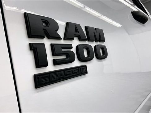 Used 2024 RAM 1500 Warlock AWD/4WD image 35