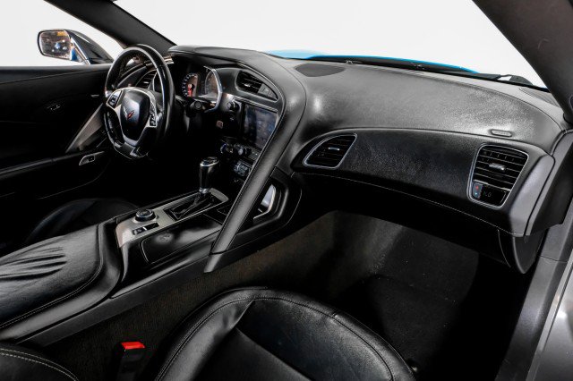 Used 2016 Chevrolet Corvette Stingray Coupe RWD image 10