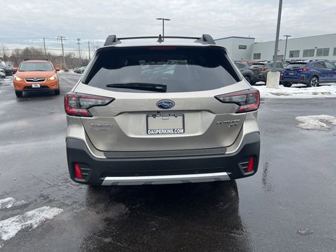 Used 2020 Subaru Outback Limited XT image 4