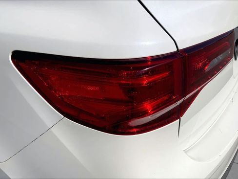 Used 2019 Acura MDX FWD image 29