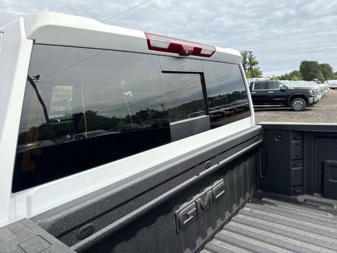 New 2026 GMC Sierra 2500 AT4X w/ AT4X AEV Edition AWD/4WD image 12