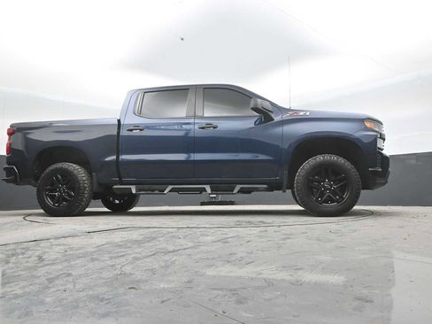 Used 2021 Chevrolet Silverado 1500 Custom Trail Boss AWD/4WD image 47