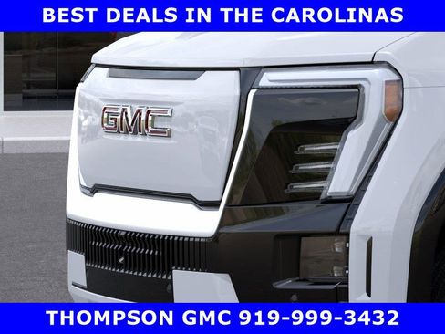 New 2026 GMC Sierra EV Denali AWD/4WD image 13