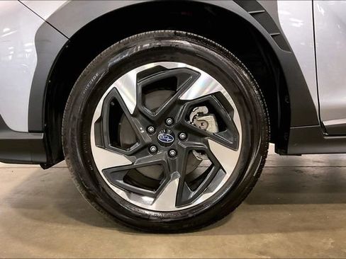 Used 2024 Subaru Crosstrek 2.5i Limited AWD/4WD image 9