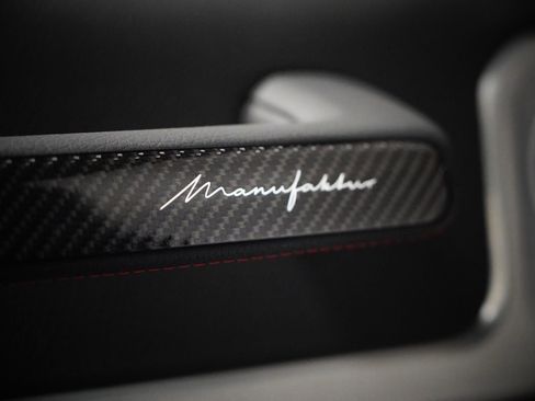 Certified 2025 Mercedes-Benz G 63 AMG 4MATIC image 33