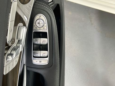 Used 2020 Mercedes-Benz C 300 4MATIC Sedan image 17