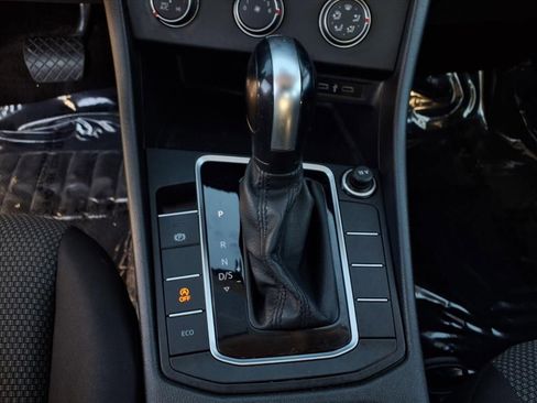 Used 2021 Volkswagen Jetta S image 10