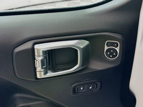 Used 2020 Jeep Gladiator Sport w/ Quick Order Package 24S image 18