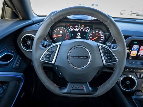 Used 2018 Chevrolet Camaro ZL1 image 29