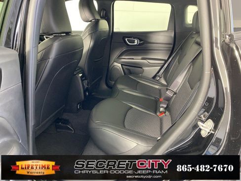 New 2026 Jeep Compass Latitude image 28