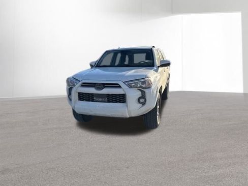 Used 2024 Toyota 4Runner SR5 image 2