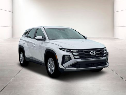 New 2026 Hyundai Tucson SE FWD image 11