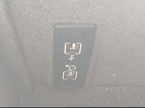 Certified 2018 Mercedes-Benz GLE 350 4MATIC image 8