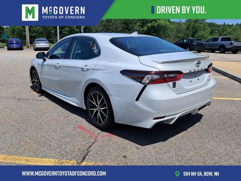 Used 2023 Toyota Camry SE FWD image 6