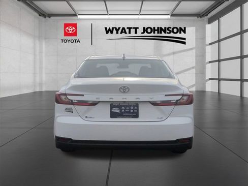 Used 2025 Toyota Camry LE image 4