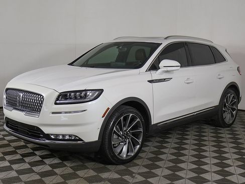 Used 2023 Lincoln Nautilus Reserve w/ Equipment Group 202A AWD/4WD image 11