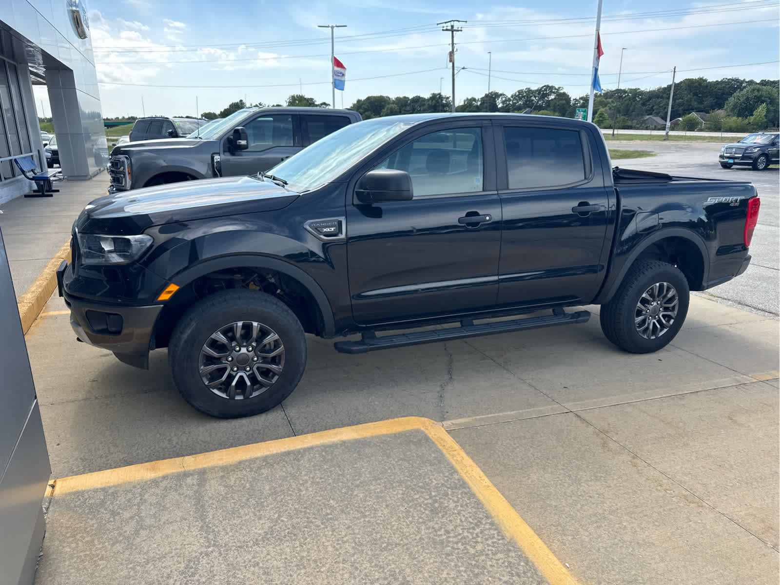 Used 2021 Ford Ranger XLT w/ Equipment Group 302A High AWD/4WD image 7