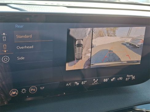 Certified 2025 Buick Enclave Preferred image 17